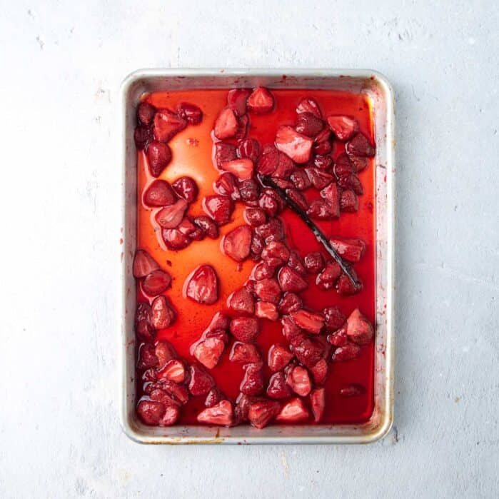 Oven roasted strawberries SM.