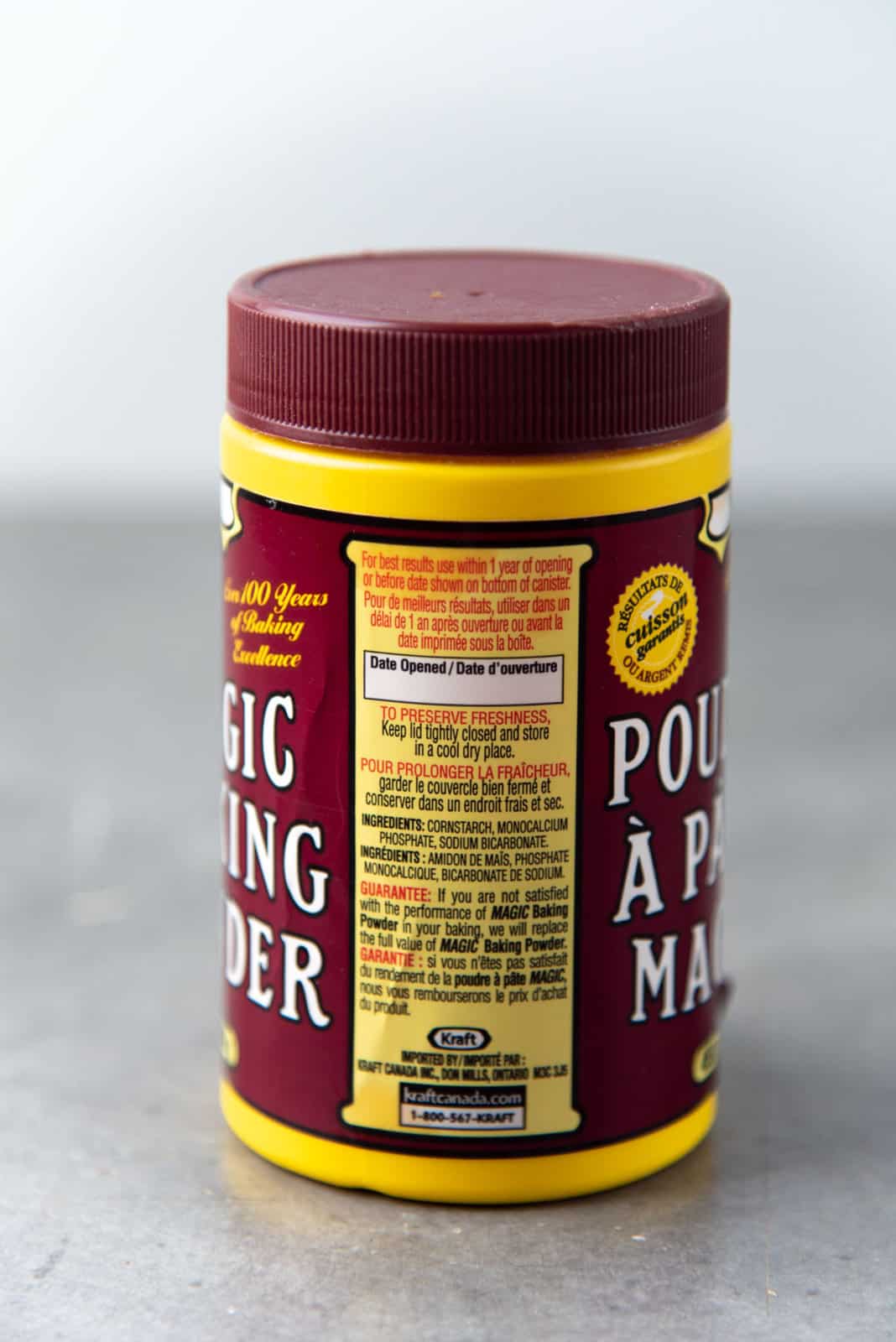 A close up photo of the ingredient list in Magic Baking powder .