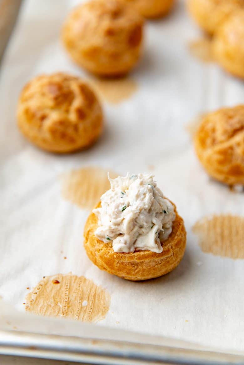The puff filled with the chicken filling