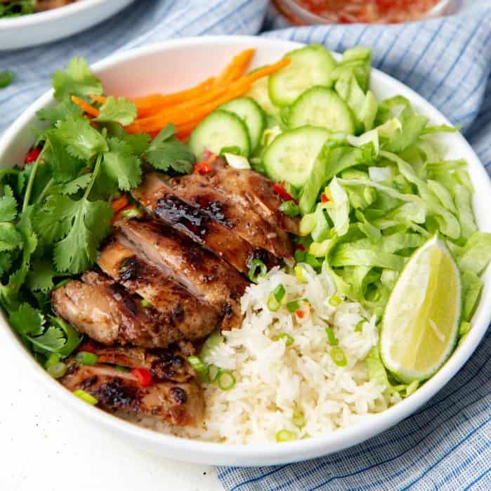 Lemongrass chicken bowl Social media