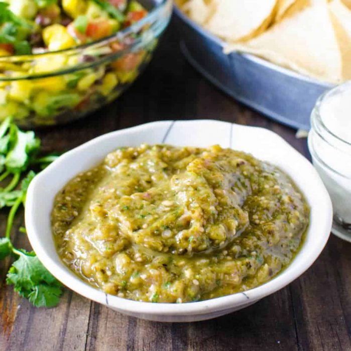 Roasted Poblano and Tomatillo Salsa Verde - So easy to make with big roasted flavors and perfect as a dip, on tacos and so much more! CLICK to get the recipe. REPIN to save for later. #TheFlavorBender