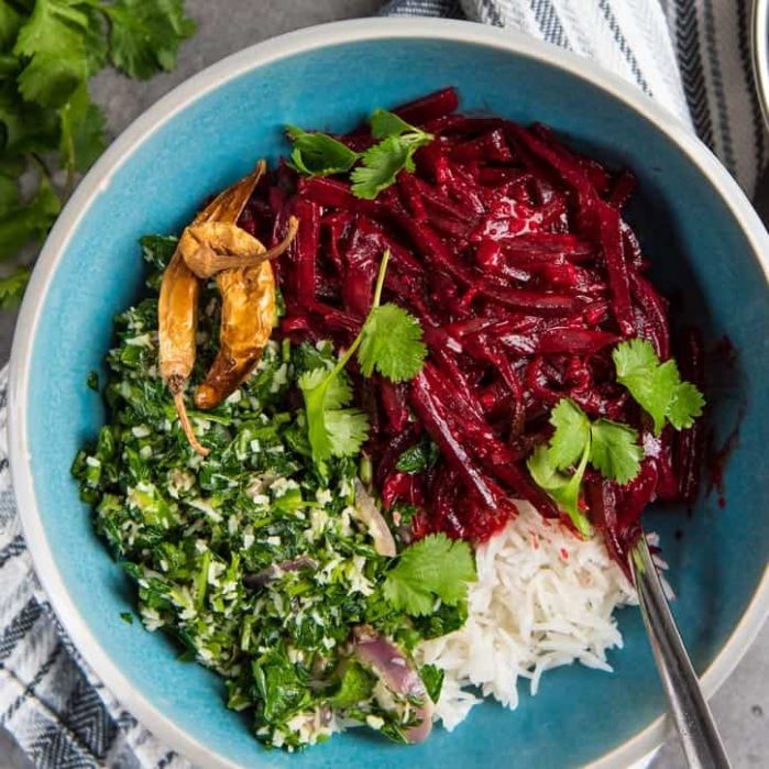 Sri Lankan Beetroot Curry - A delicious vegan curry that even the pickiest eaters will love! Perfect accompaniment for rice and curry. Easy to make, and flavorful. #VegetarianSideDishes #VeganSideDishes #SriLanka #Beetroot